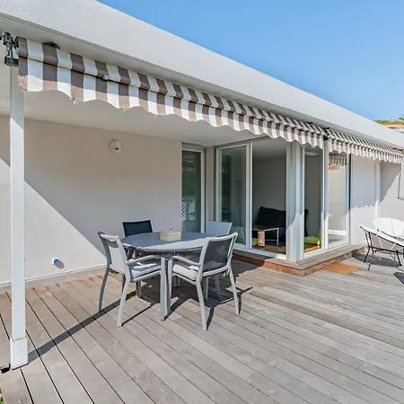 Le Canaio Upper Club Par Dodo-a-cassis * Cassis